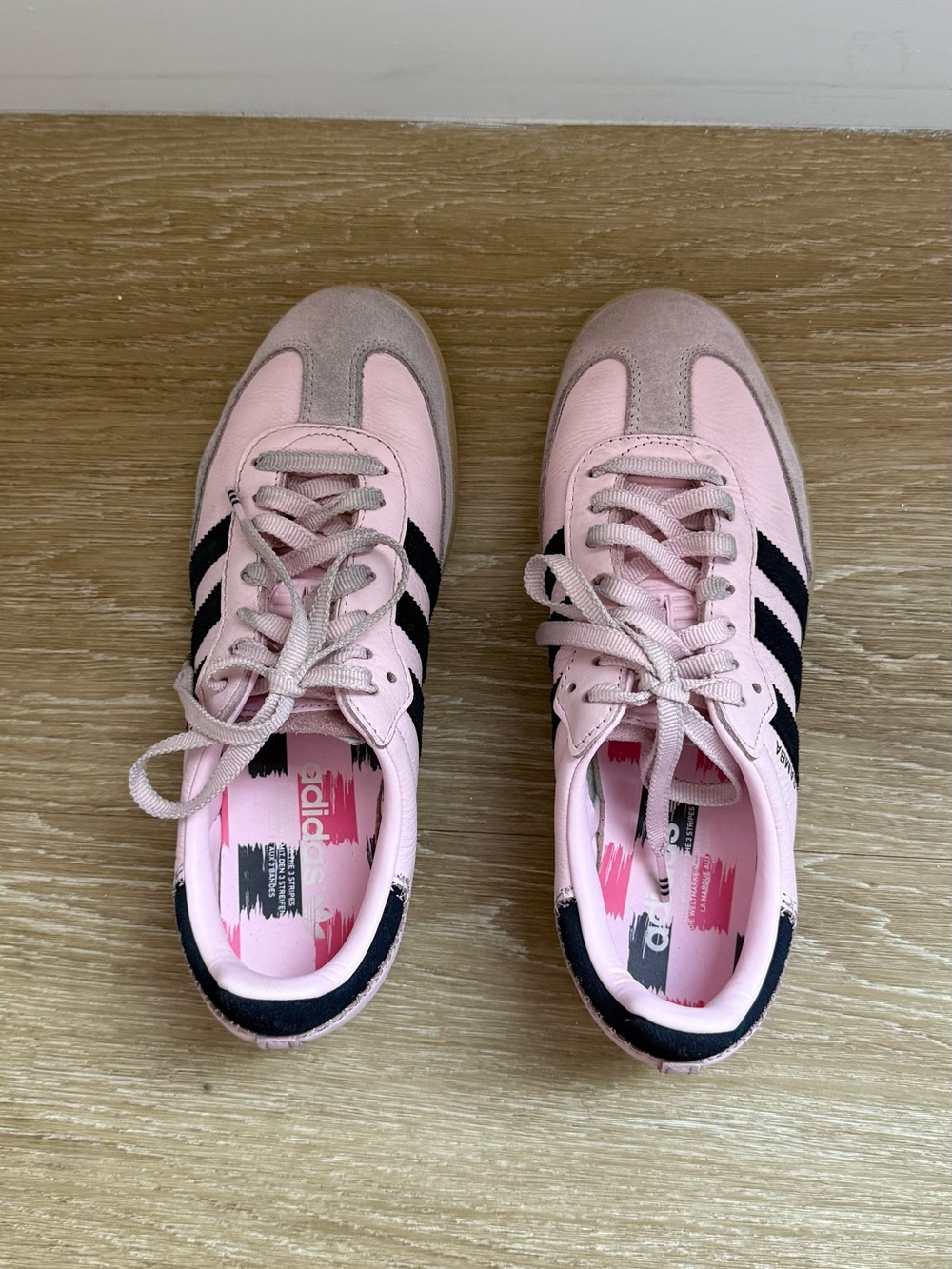 adidas pink suede navy stripe samba size 9 - WORN ONCE - Picture 2 of 7